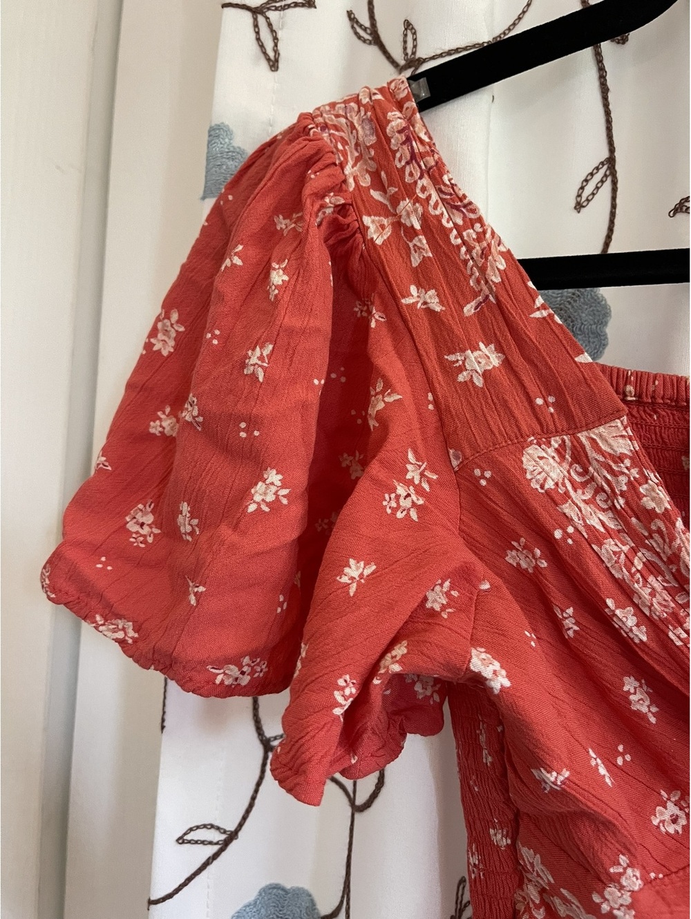 Angie | M | Coral Floral Smocked Mini Dress - Picture 6 of 8